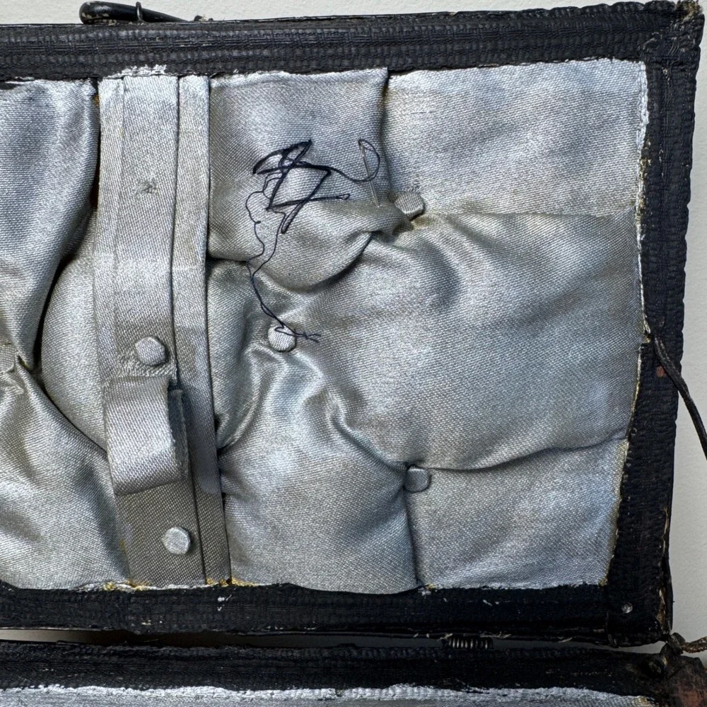 Vintage Black Wicker Sewing Kit Notions Case Handle Clasp Satin‎ lined